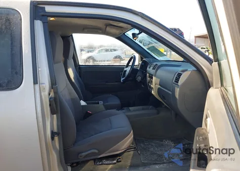 2005 Chevrolet Colorado Ls из США, поврежденный, VIN 1GCDS196558106171